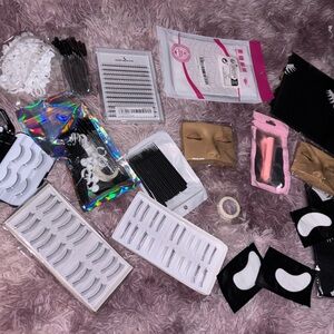 Beginner lash practice set.